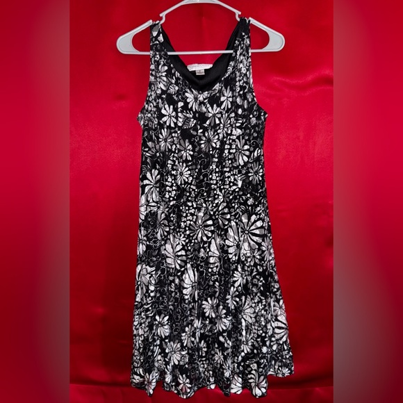 Chelsea Suite Floral Black and White Sleeveless Dress Size Small - Picture 1 of 4